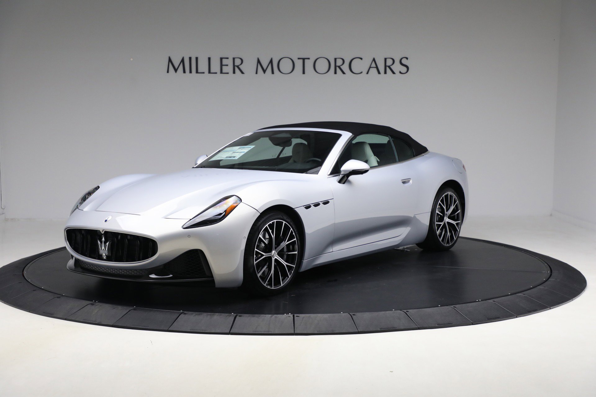 New 2026 Maserati GranCabrio Modena image 12