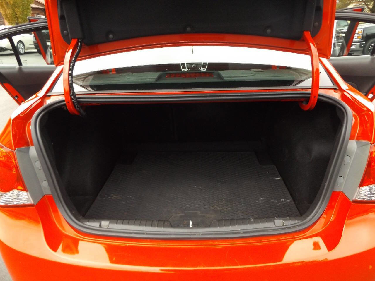 Used 2016 Chevrolet Cruze LT w/ Sun And Sound Package image 29