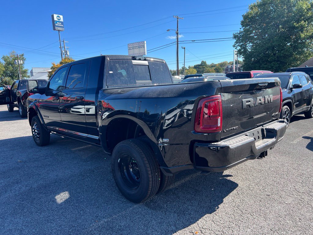 New 2027 RAM 3500 Limited AWD/4WD image 4