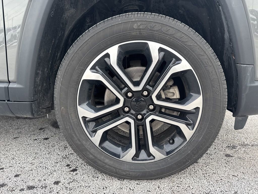 Used 2022 Jeep Compass Limited image 12