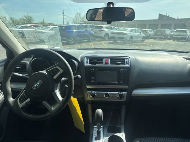 Used 2017 Subaru Outback 2.5i image 10