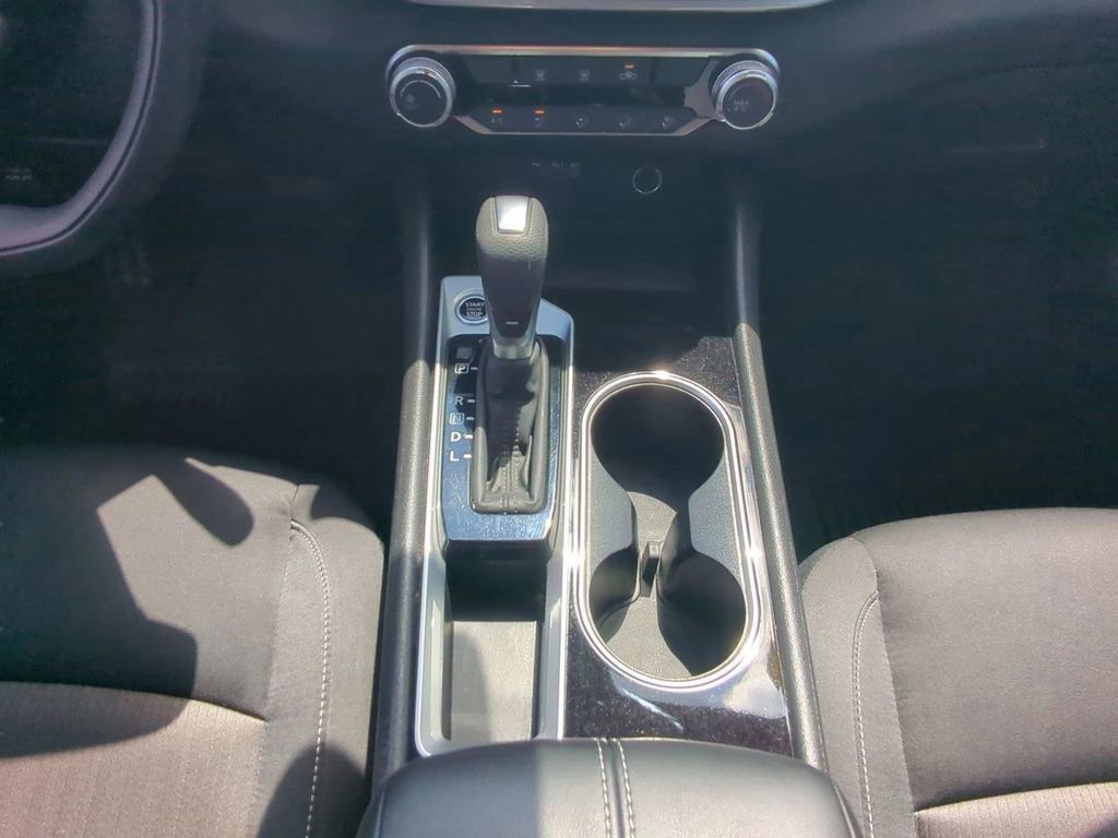 Used 2024 Nissan Altima 2.5 SV image 19