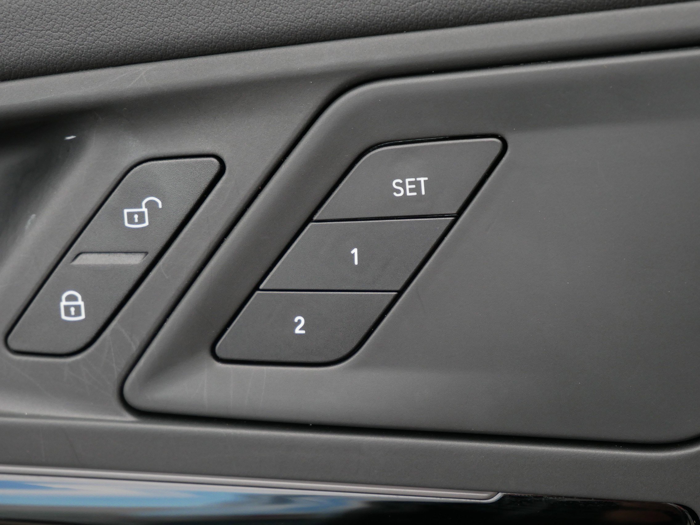 Used 2025 BMW X1 xDrive28i image 27