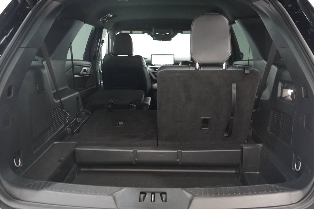 Used 2025 Ford Explorer ST-Line AWD/4WD image 51
