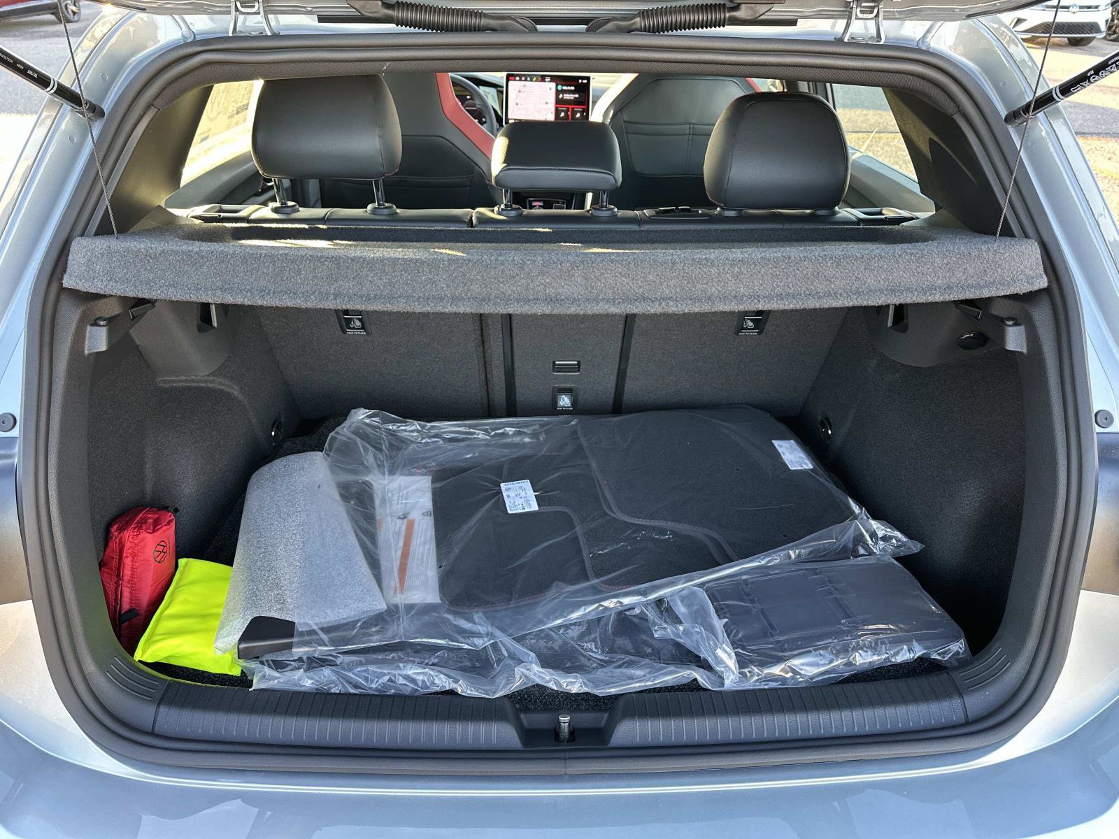 New 2026 Volkswagen GTI SE image 10