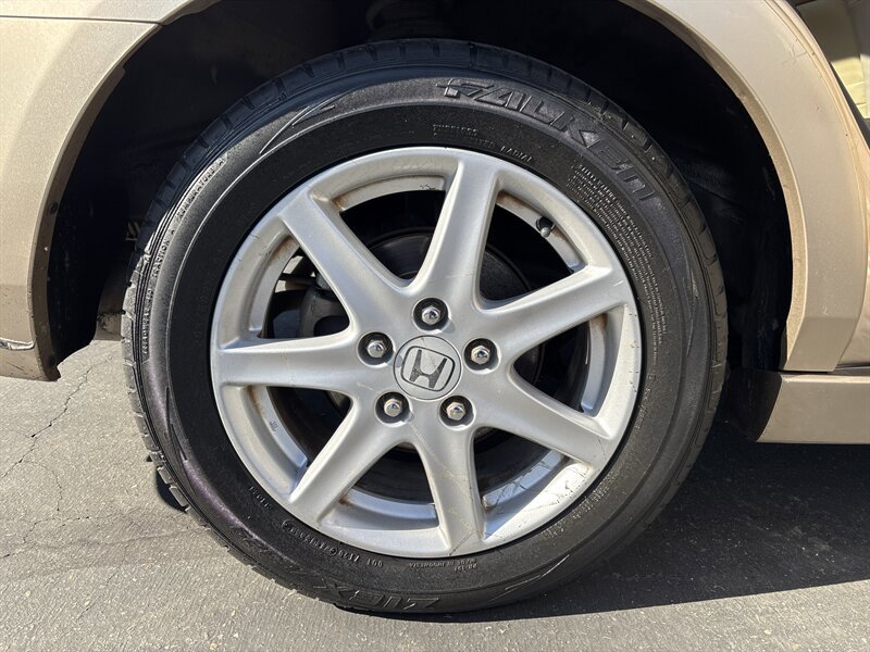 Used 2004 Honda Accord EX image 17
