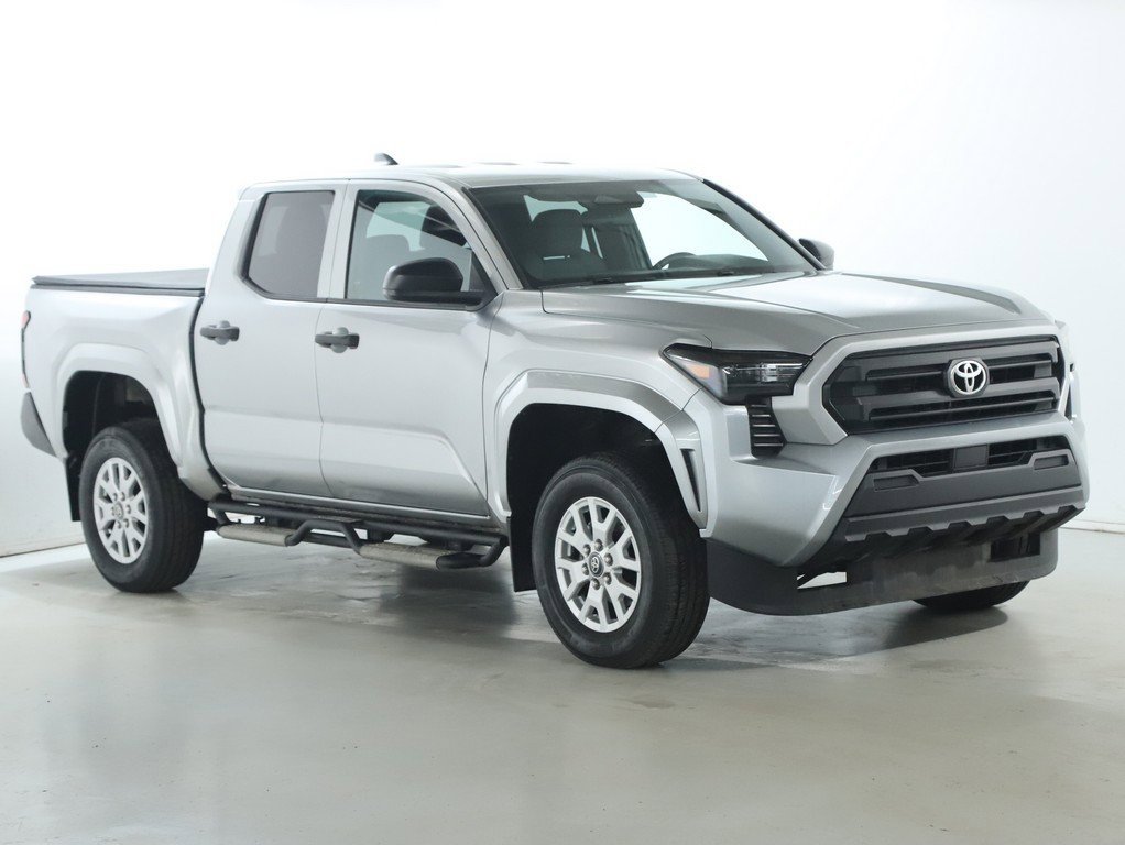 Used 2024 Toyota Tacoma SR image 1