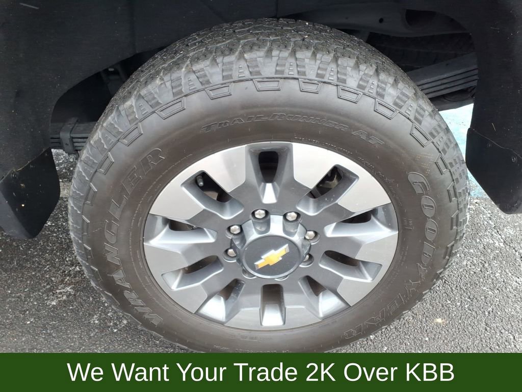 Used 2022 Chevrolet Silverado 2500 Custom w/ Custom Convenience Package image 12