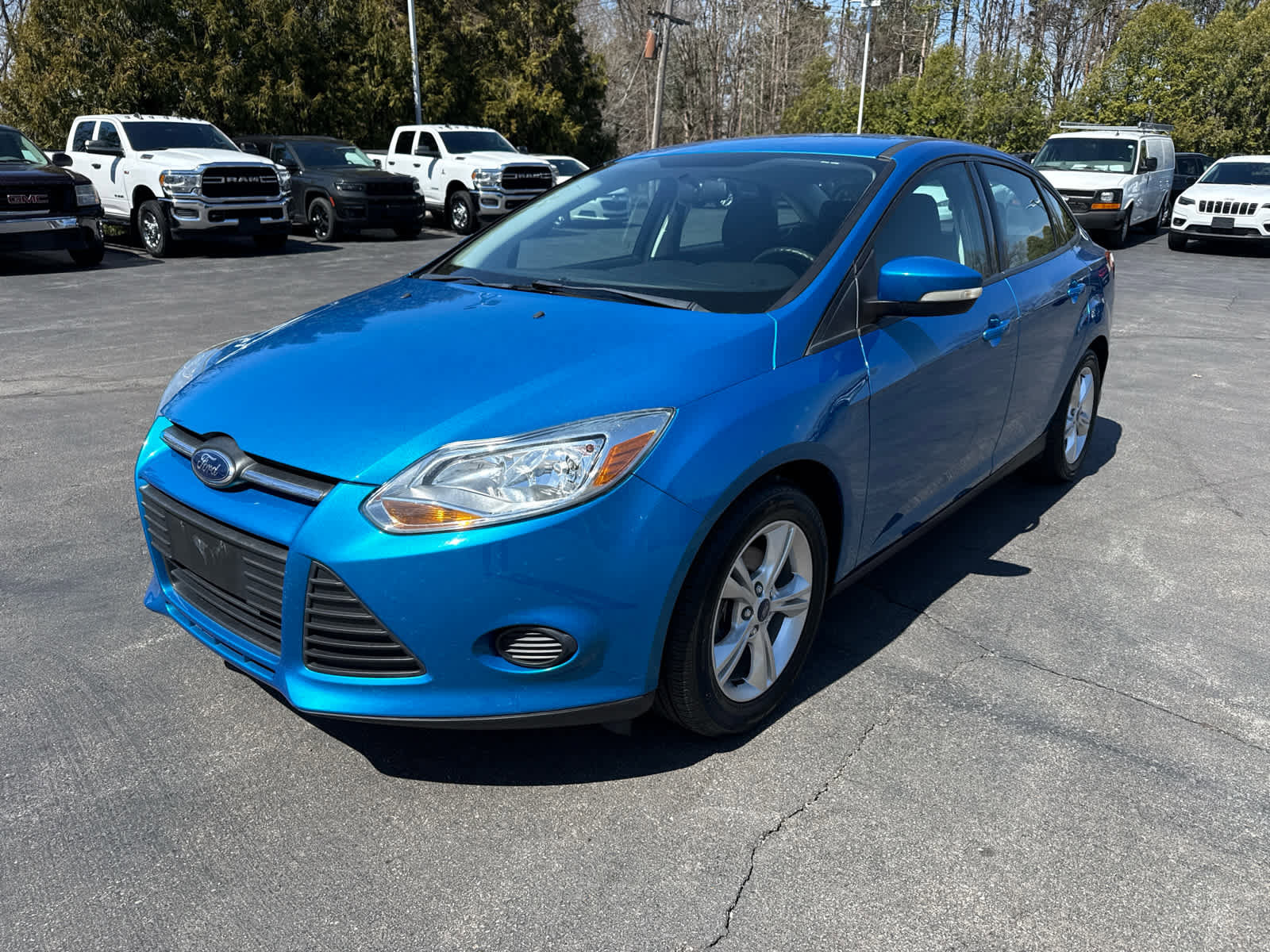 Used 2014 Ford Focus SE w/ SE Winter Package FWD image 7