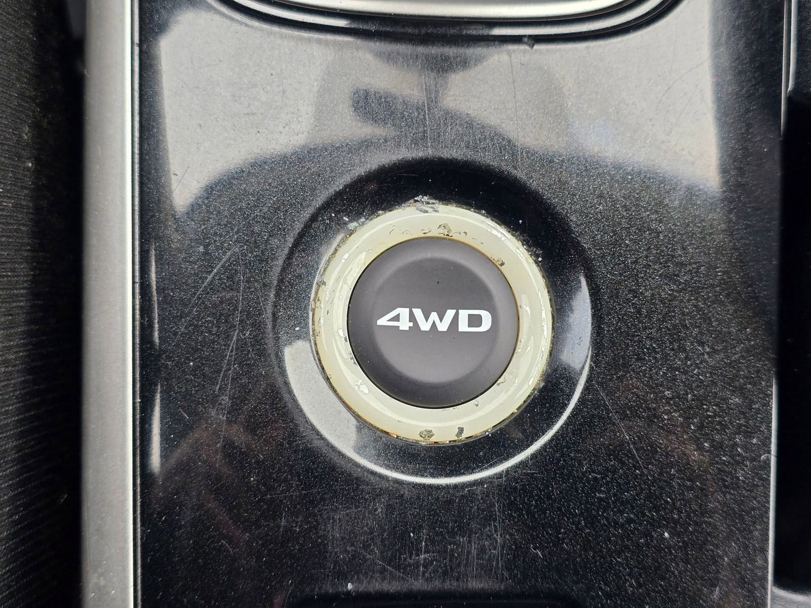 Used 2017 Mitsubishi Outlander ES image 28