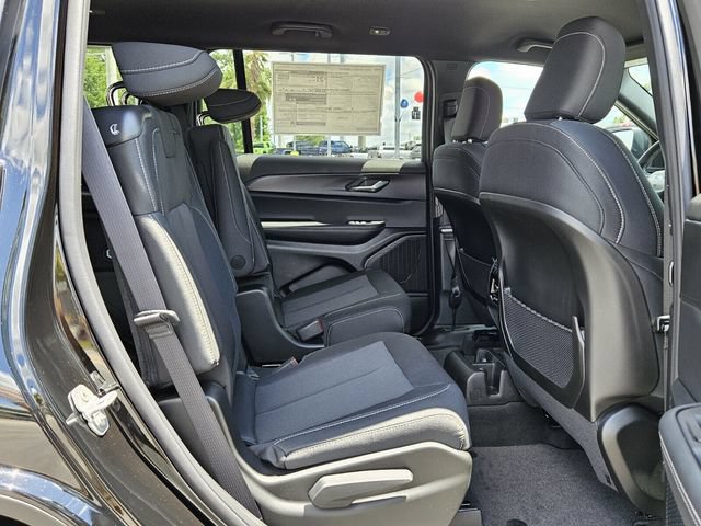 New 2025 Jeep Grand Cherokee L Laredo w/ Luxury Tech Group I RWD image 14
