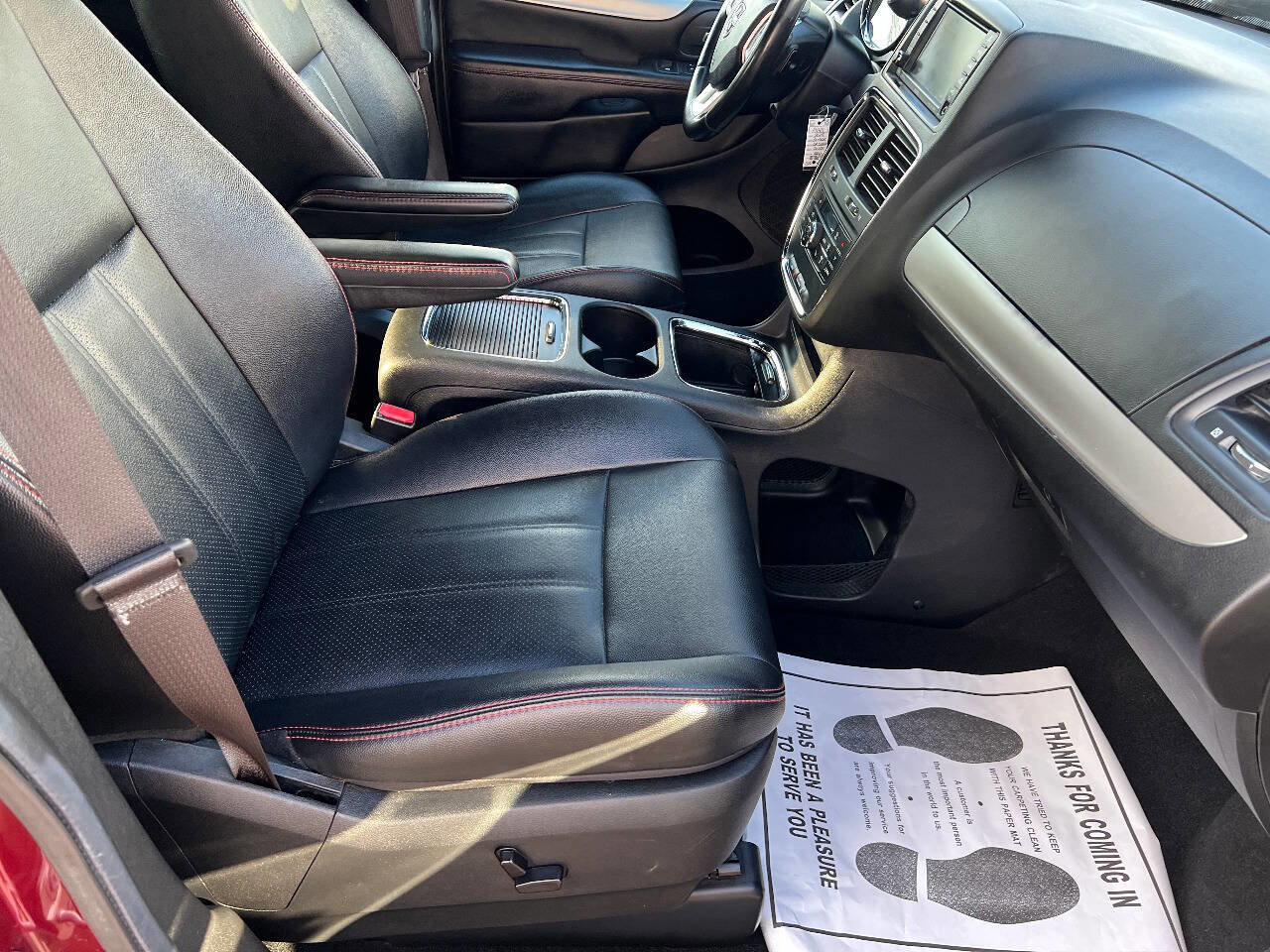 Used 2019 Dodge Grand Caravan GT image 34
