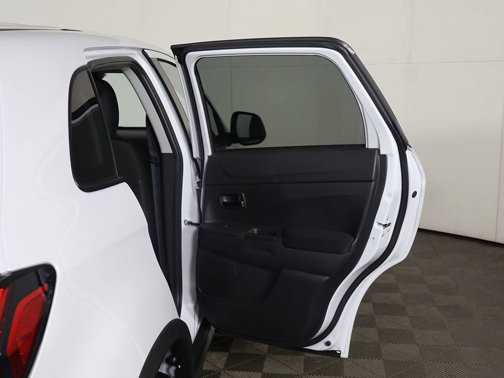 New 2026 Mitsubishi Outlander Sport LE AWD/4WD image 19