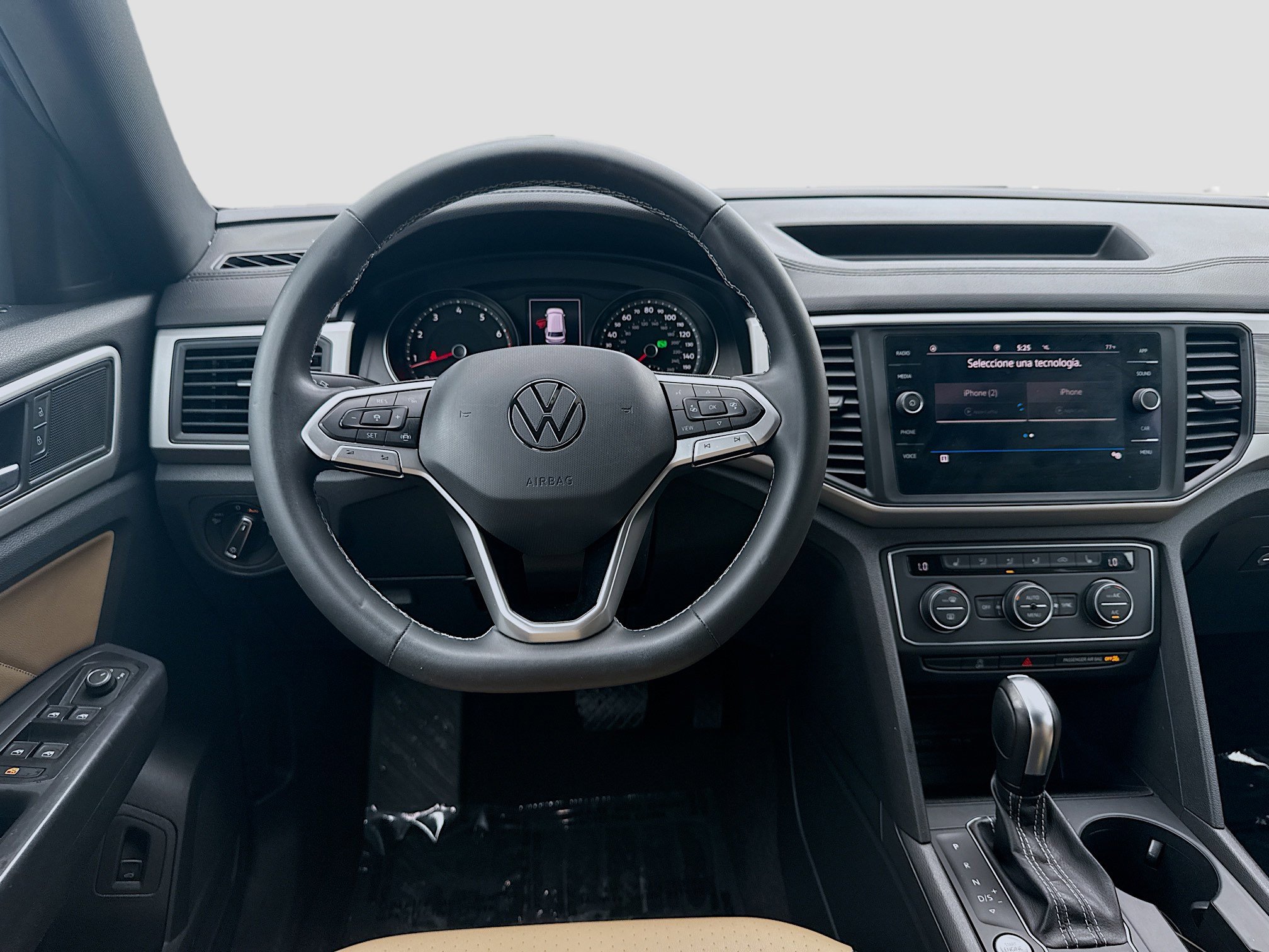 Used 2021 Volkswagen Atlas Cross Sport SE FWD image 20