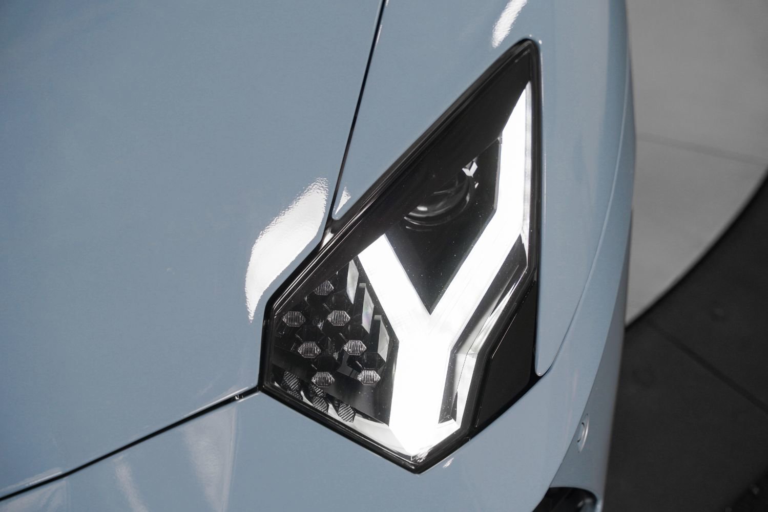 Used 2018 Lamborghini Aventador S image 14