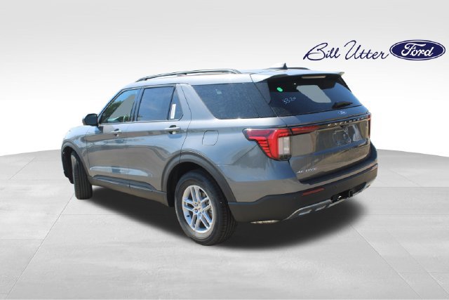 New 2027 Ford Explorer Active w/ Active Comfort Package RWD image 4
