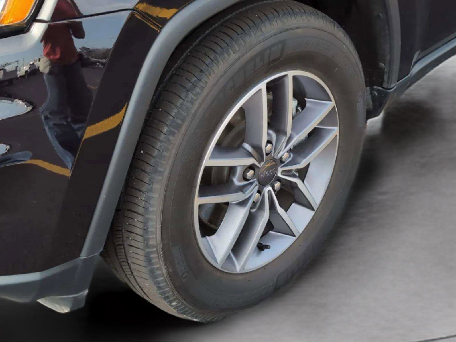 Used 2021 Jeep Grand Cherokee Limited image 11