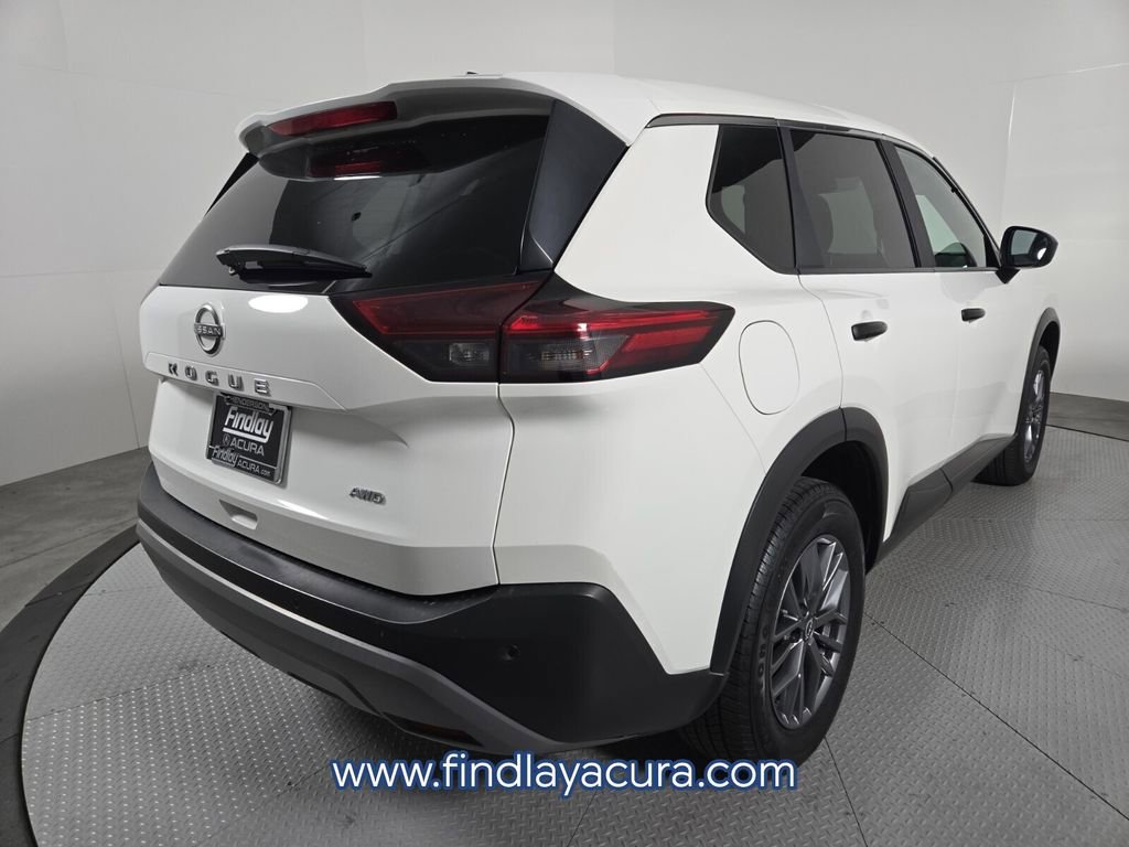 Used 2023 Nissan Rogue S image 6