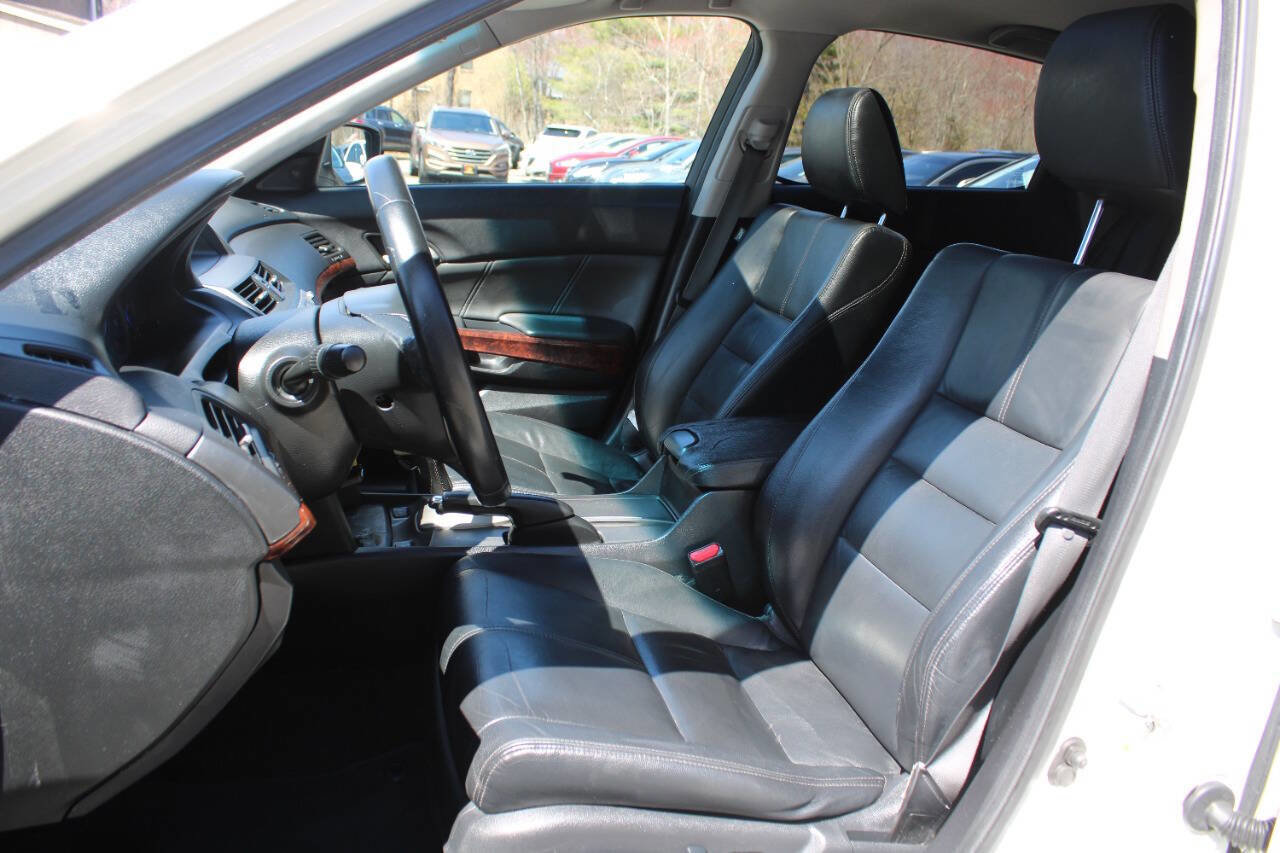 Used 2010 Honda Crosstour EX-L image 23