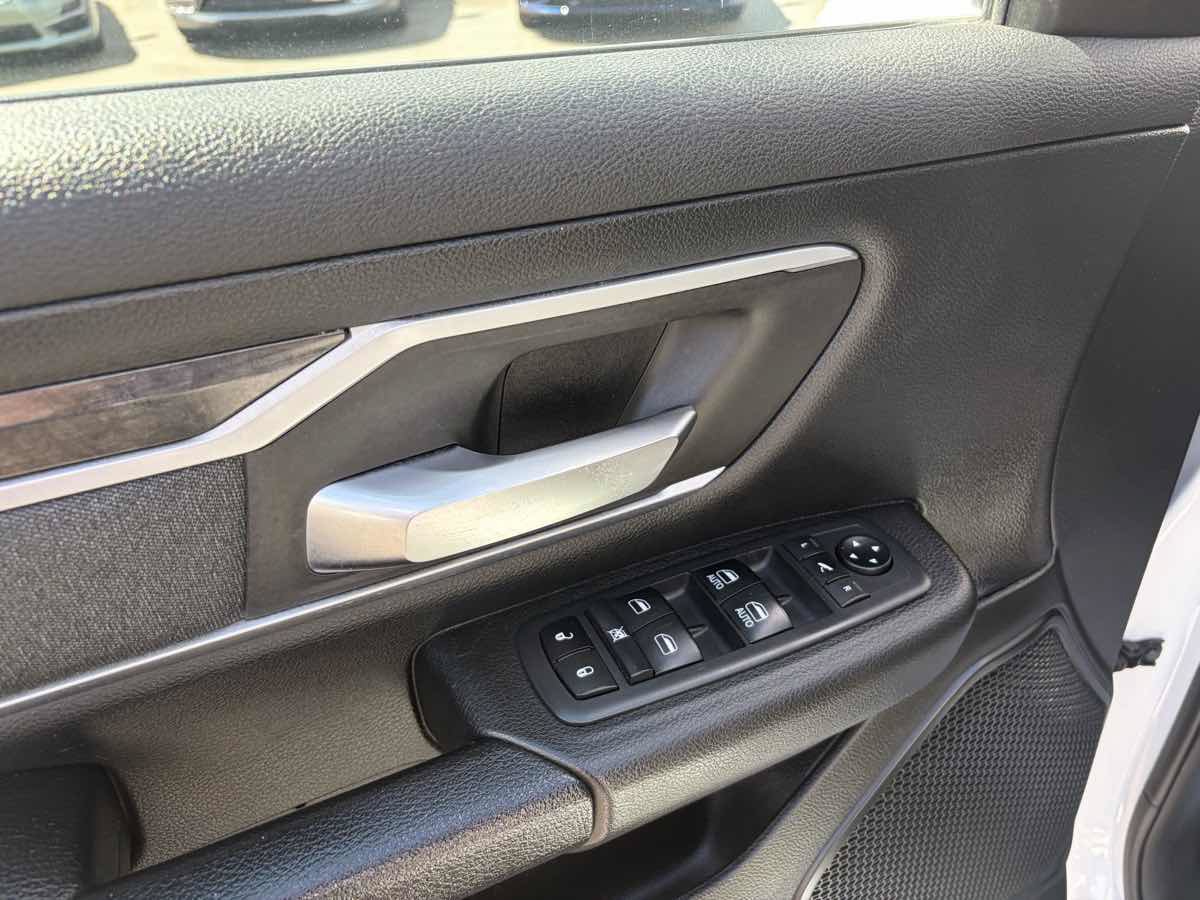 Used 2019 RAM 1500 Big Horn AWD/4WD image 16