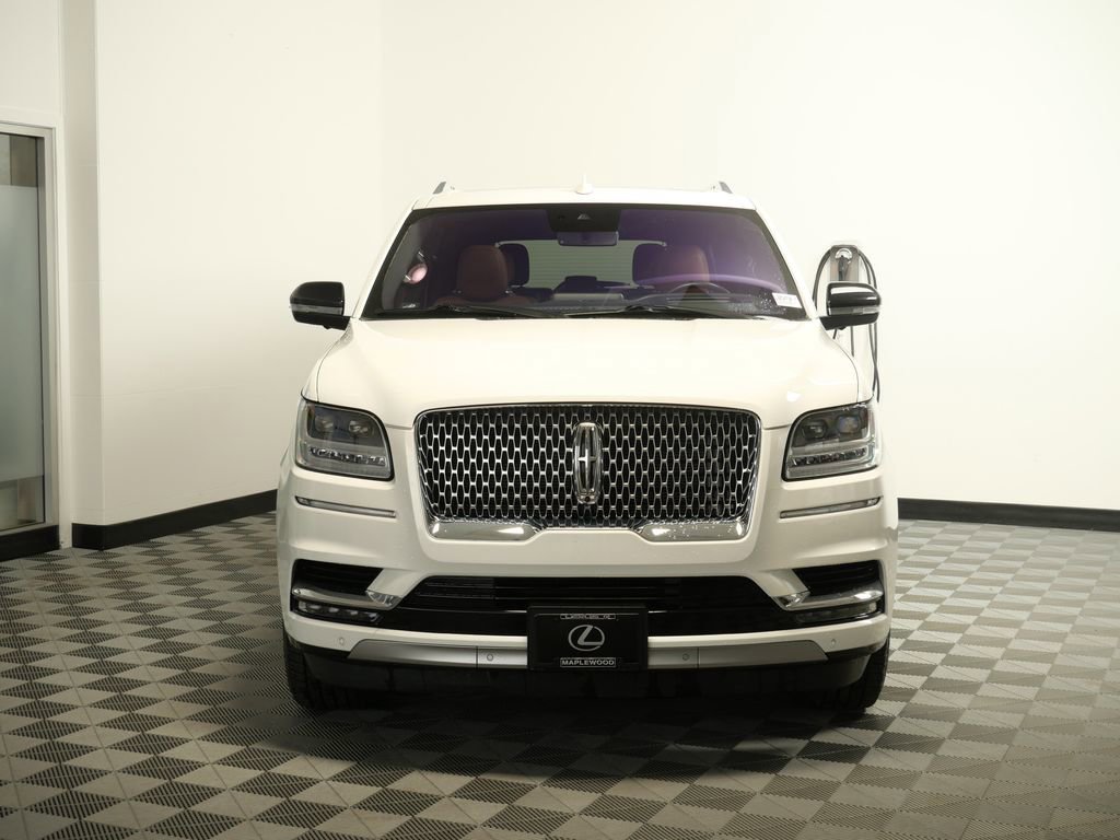 Used 2020 Lincoln Navigator Reserve w/ Luxury Package image 2