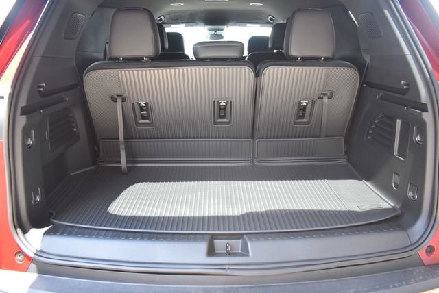 New 2026 Chevrolet Traverse LT w/ LPO, Floor Liner Package FWD image 10