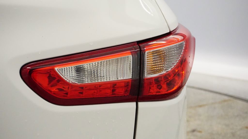 Used 2014 INFINITI QX60 AWD w/ Premium Plus Package image 12