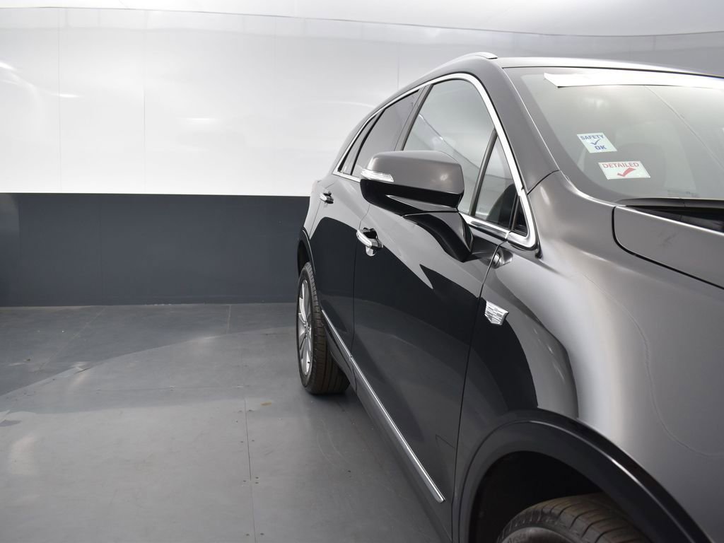 Certified 2024 Cadillac XT5 Premium Luxury w/ LPO, Floor Liner Package image 35