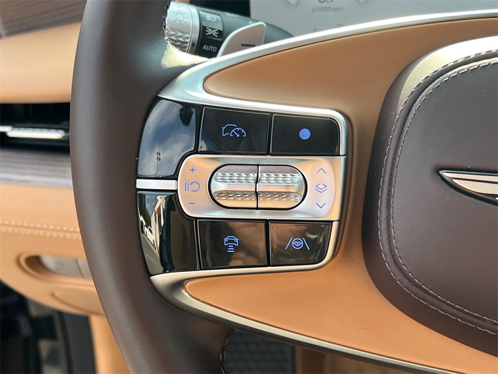 Used 2025 Genesis G90 3.5T image 25