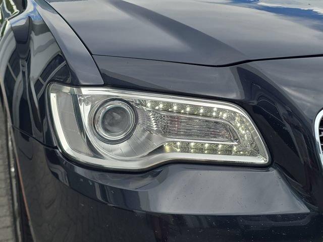 Used 2016 Chrysler 300 C w/ Safetytec Group II RWD image 10