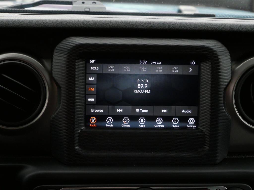 Used 2020 Jeep Wrangler Unlimited Sport AWD/4WD image 17