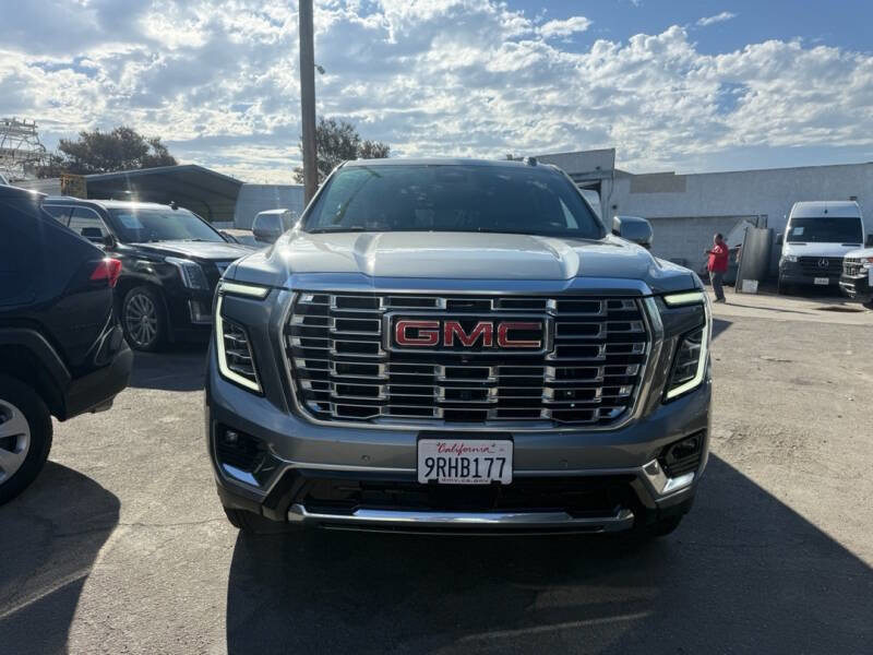 Used 2025 GMC Yukon XL Denali image 2