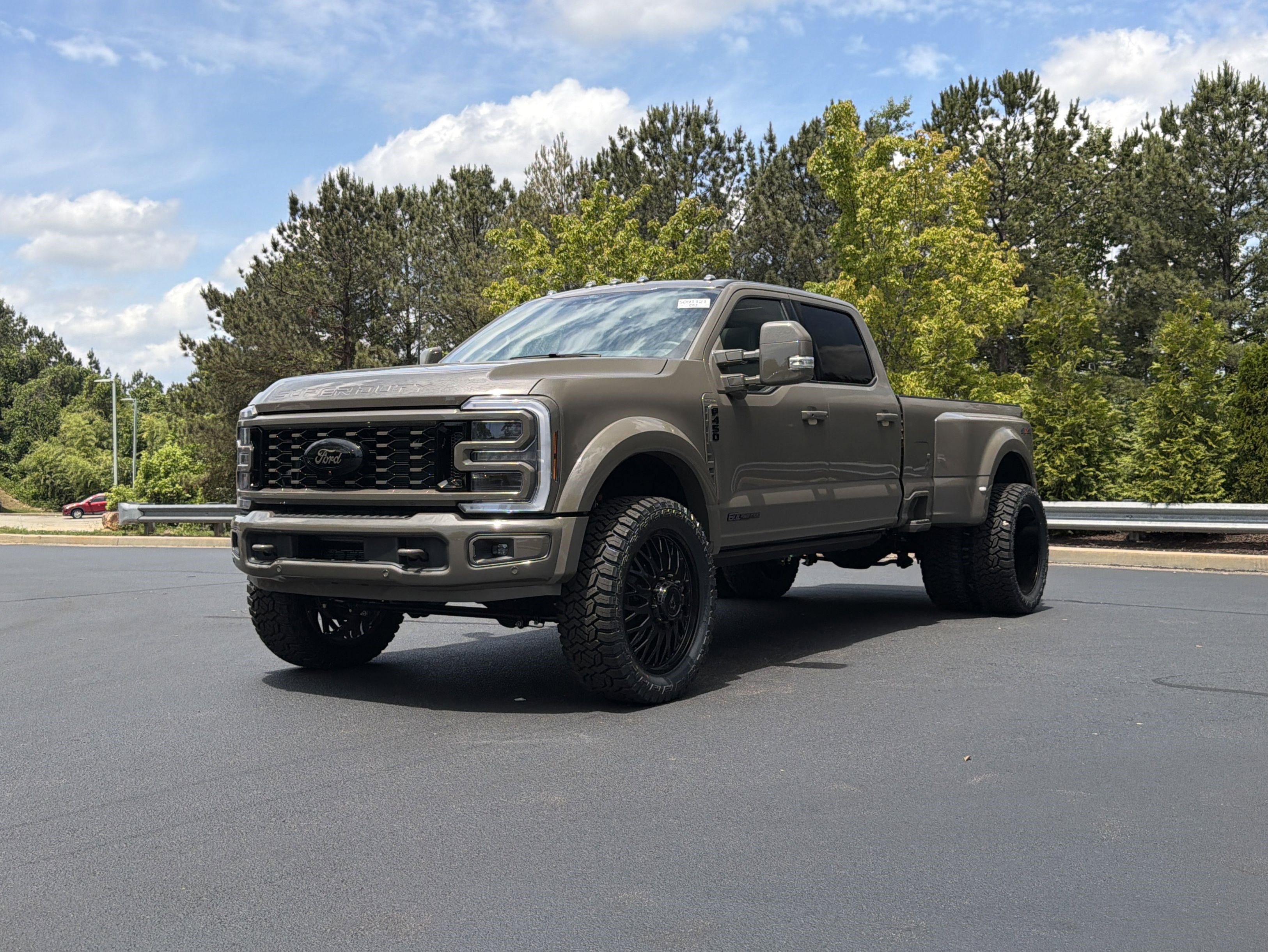 Used 2026 Ford F450 Platinum w/ Platinum Plus Package AWD/4WD image 11