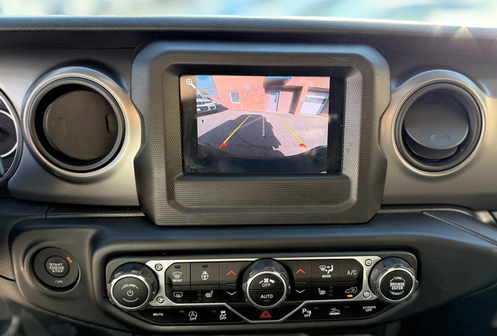 Used 2021 Jeep Gladiator Sport image 29