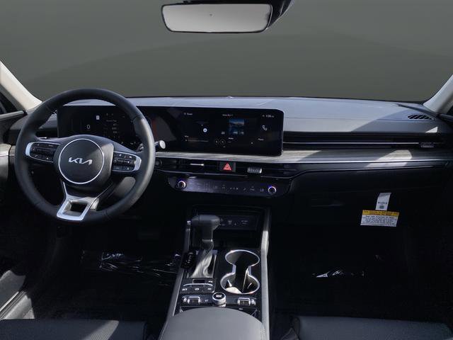 New 2026 Kia K5 EX image 5