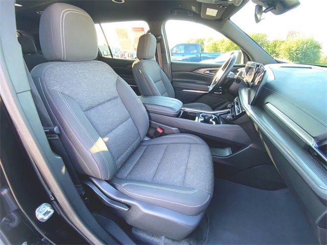 Used 2024 Chevrolet Traverse LT image 27