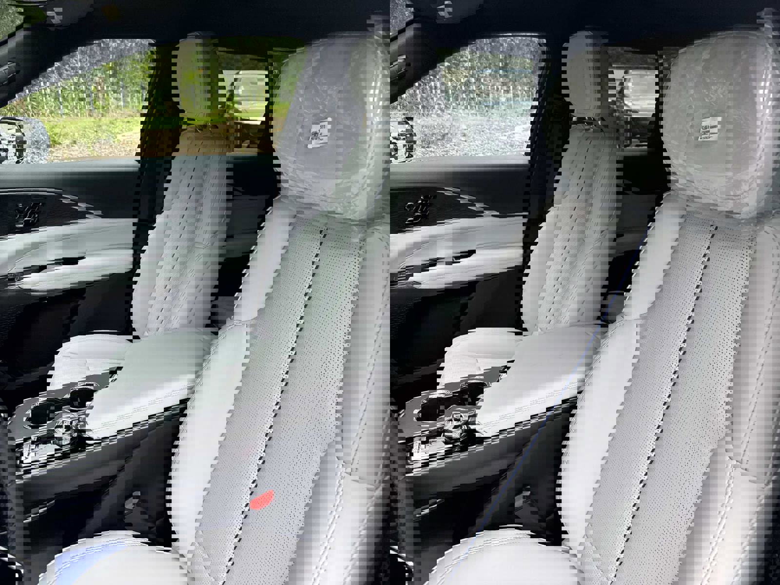 New 2026 Cadillac Lyriq Luxury image 21