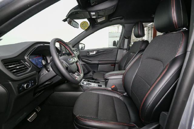 Used 2024 Ford Escape ST-Line w/ Tech Pack #1 AWD/4WD image 37