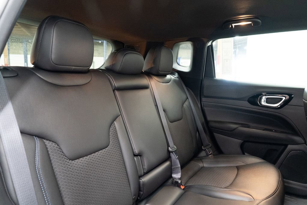 New 2026 Jeep Compass Latitude image 29