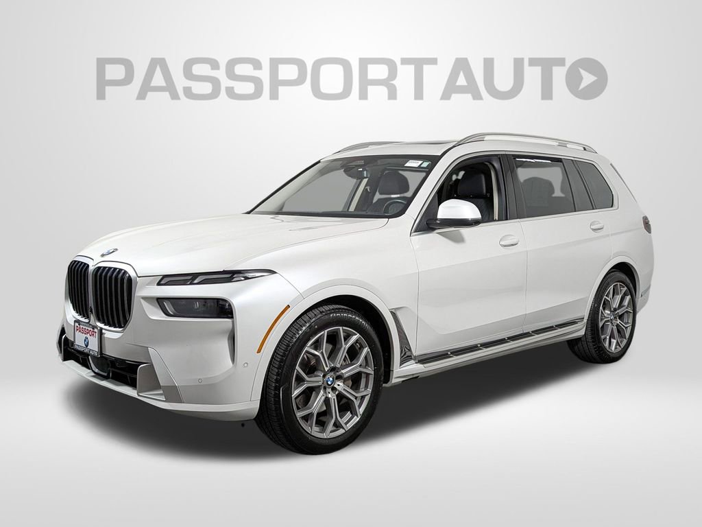 Used 2023 BMW X7 xDrive40i image 1