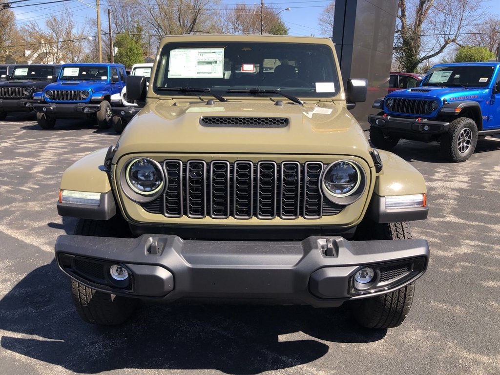 New 2026 Jeep Gladiator Sport AWD/4WD image 8