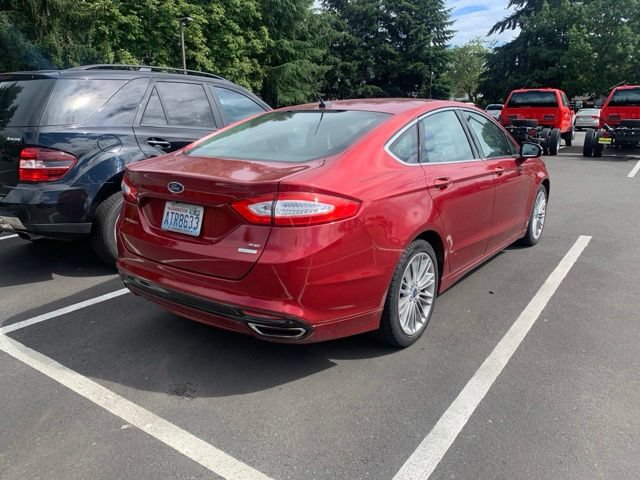 Used 2015 Ford Fusion SE w/ Equipment Group 202A FWD image 3