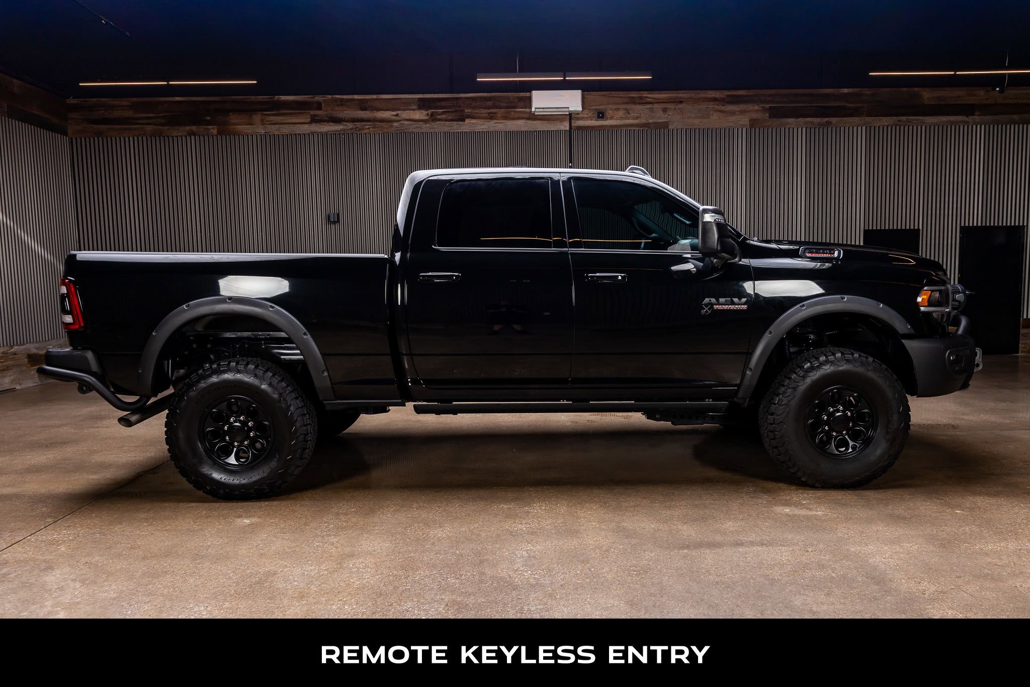 Used 2024 RAM 2500 Big Horn w/ Night Edition AWD/4WD image 10
