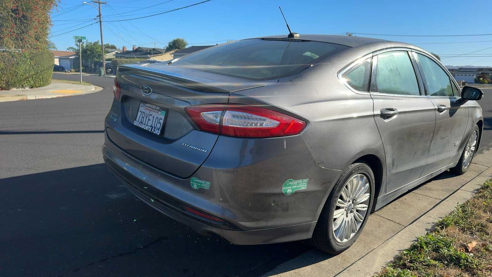 Used 2013 Ford Fusion Energi Titanium w/ Driver Assist Pkg FWD image 6