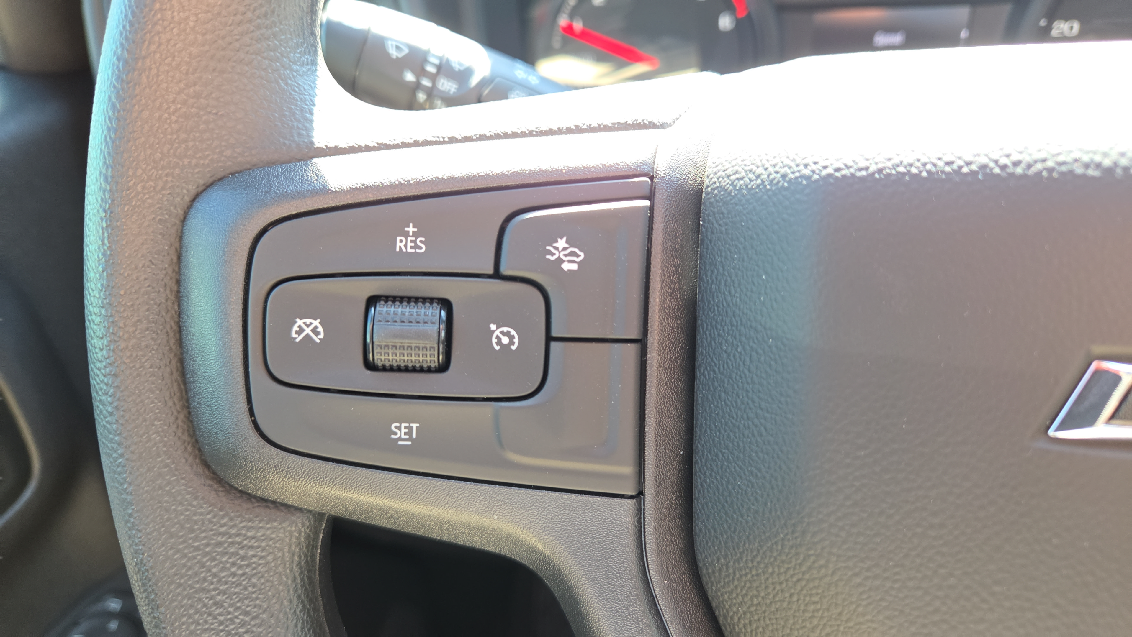 New 2026 Chevrolet Silverado 1500 Custom Trail Boss w/ Dark Appearance Package AWD/4WD image 24