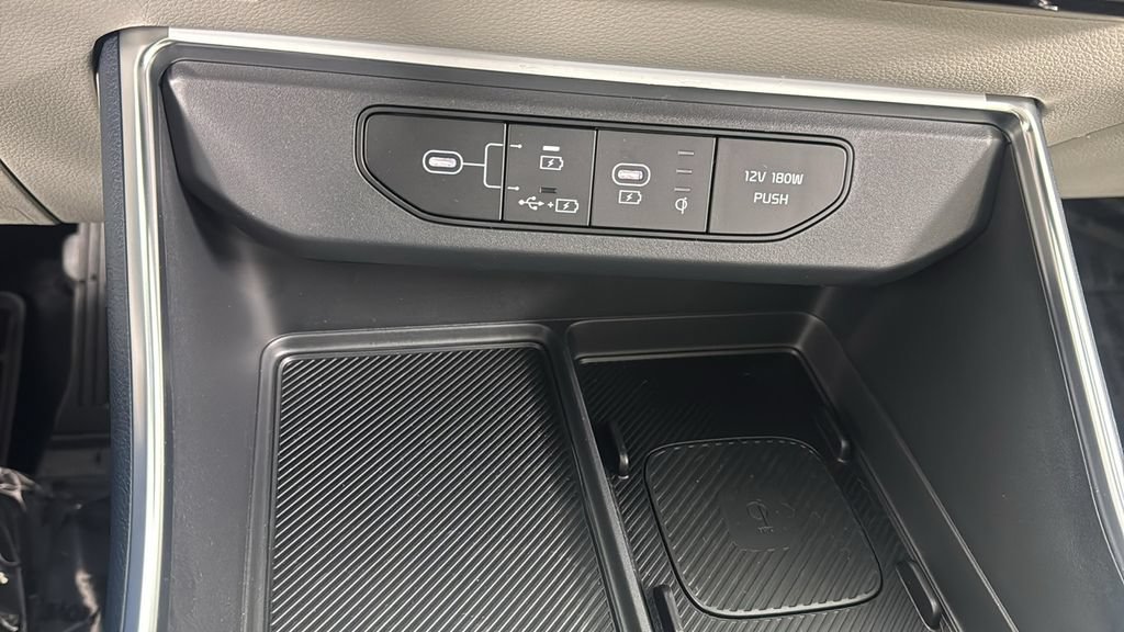 New 2026 Kia Carnival SX w/ SX Dark Edition Package FWD image 30