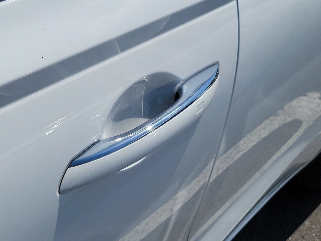 Used 2026 Genesis Electrified GV70 AWD/4WD image 8