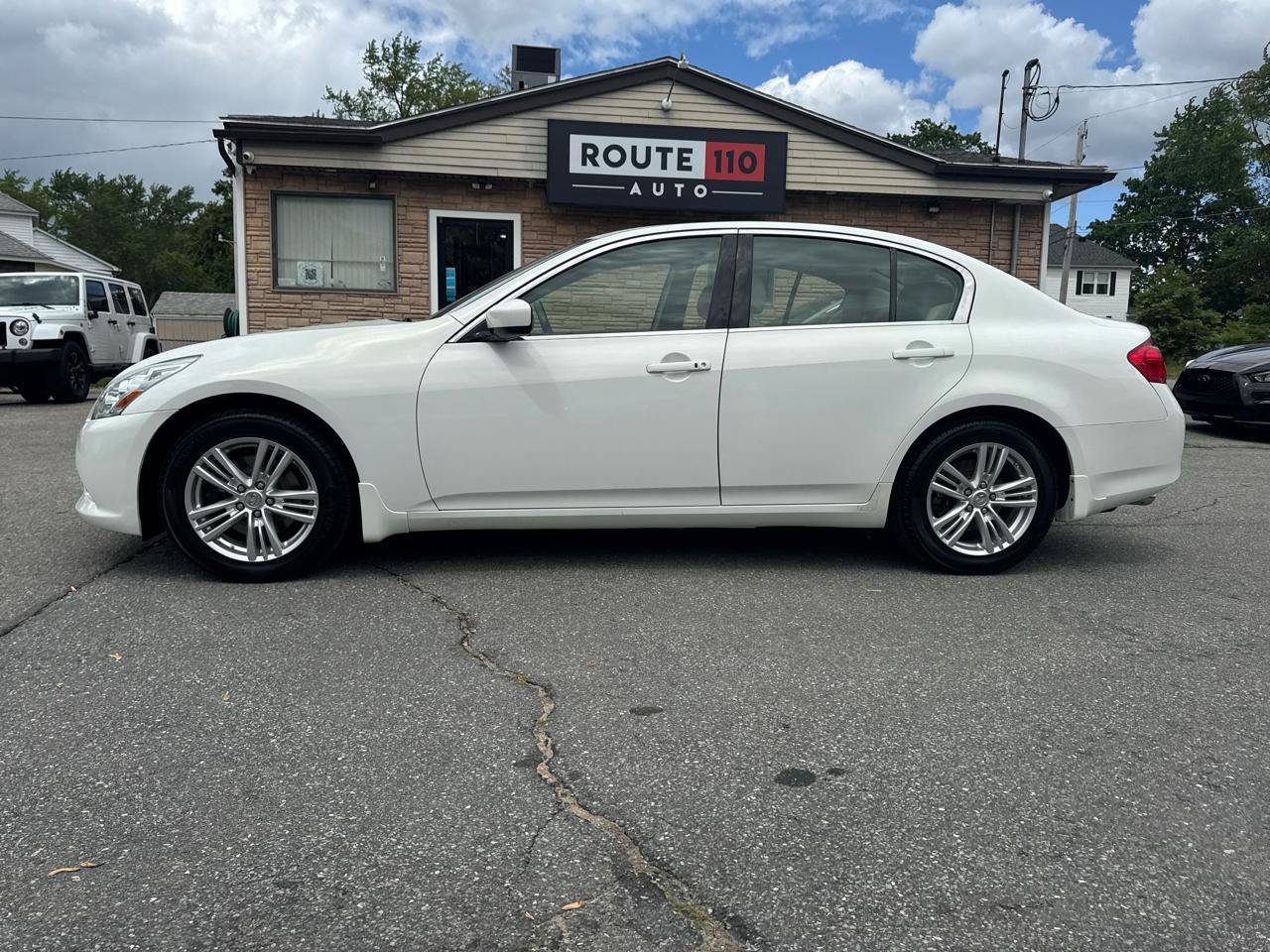 Used 2013 INFINITI G37 x Sedan w/ Premium Pkg AWD/4WD image 13