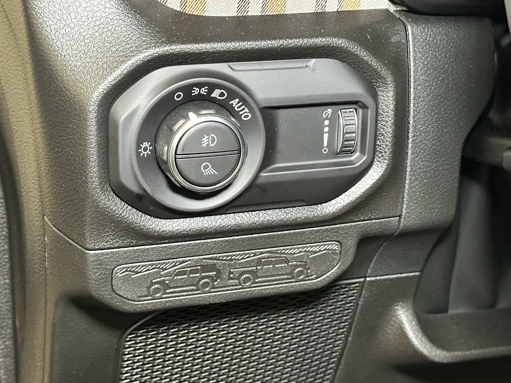 New 2026 Jeep Gladiator Sport AWD/4WD image 19