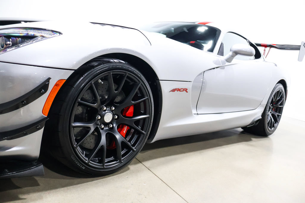 Used 2017 Dodge Viper ACR w/ Extreme Aero Package RWD image 23